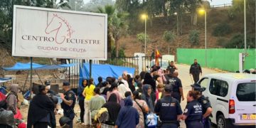 Realojo de 63 mujeres en el campamento de La Hípica en Ceuta