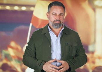 Abascal participa en marcha en apoyo a Ceuta