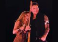 Alejandro Sanz luce la bandera de Ceuta en su reencuentro sobre el escenario con Shakira en Madrid