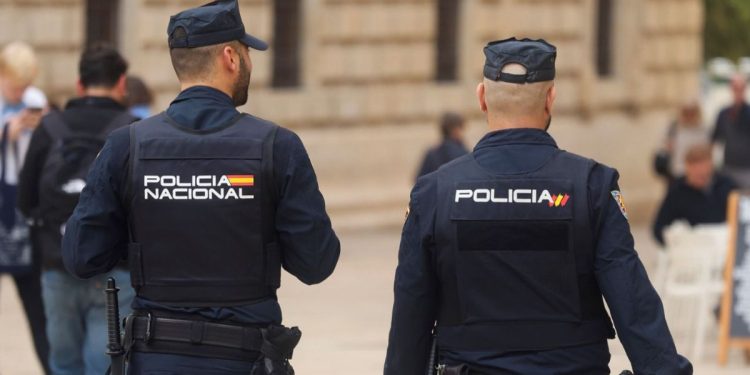 La Policía Nacional investiga como crimen machista el asesinato de una mujer con arma blanca en Benidorm