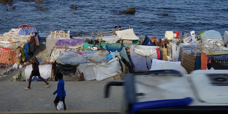 Ceuta enfrenta una crisis migratoria y humanitaria tras dos meses de la avalancha migratoria