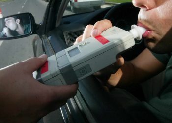 España introduce nuevos límites de alcohol en sangre para conductores
