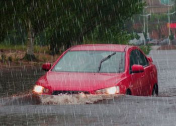 La AEMET eleva a nivel rojo el aviso por lluvias torrenciales en Valencia y Castellón