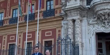 Juanma Moreno recibe a Juan Vivas en Andalucía