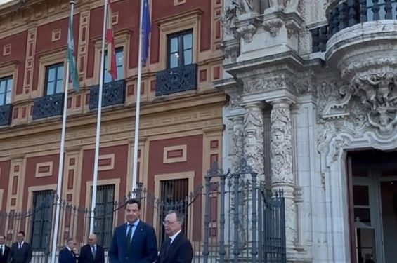 Juanma Moreno recibe a Juan Vivas en Andalucía