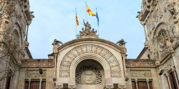 El TSJ de Cataluña obliga a una jubilada a devolver 32.857 euros tras pasar 680 días en Marruecos mientras cobraba la pensión no contributiva
