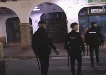 Una batalla campal en el Poblado Marinero de Ceuta se salda con tres detenidos y varios policías heridos