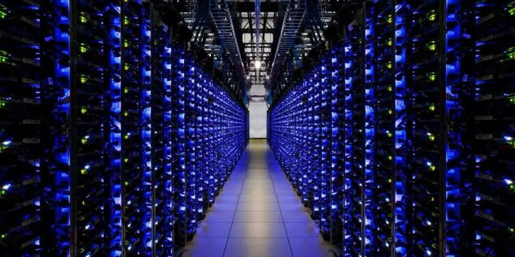 Iberdrola aboga por atraer inversión en centros de datos en España