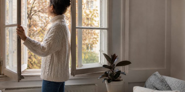 Ventilación y humedad en otoño: cómo preparar la casa para el cambio de temperatura en Ceuta