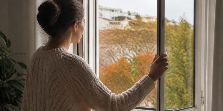 “Cómo ventilar tu casa en otoño en Ceuta” para reducir polvo y alérgenos sin que entre el frío