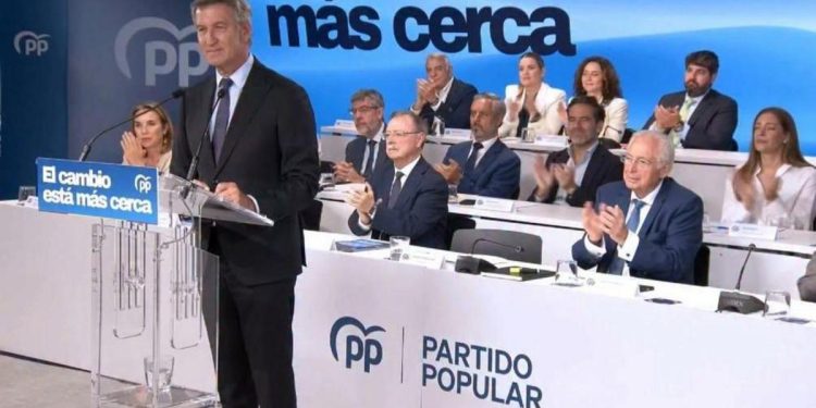 El PP celebra la convocatoria de las elecciones generales con un mensaje en redes: «Por fin»