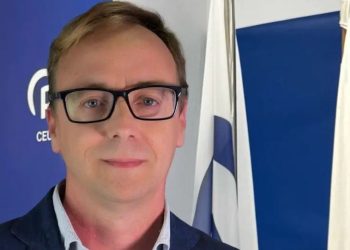 Guillermo Martínez afea a Sánchez el «olvido» de Ceuta en su discurso de adelanto electoral