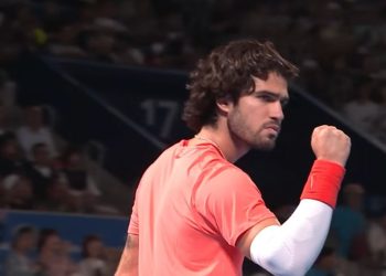 Carlos Alcaraz remonta a Munar en Tokio y alcanza su 36ª final profesional