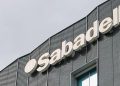 BPCE adquiere de forma amistosa el 7% de Banco Sabadell con el objetivo de superar el 9,9% y entrar en su Consejo