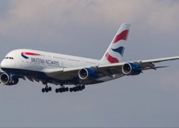 Un avión de British Airways cae más de 8.500 metros y aterriza de emergencia en Londres