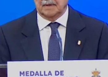 El PSOE vota contra medallas de oro para Ceuta y Melilla