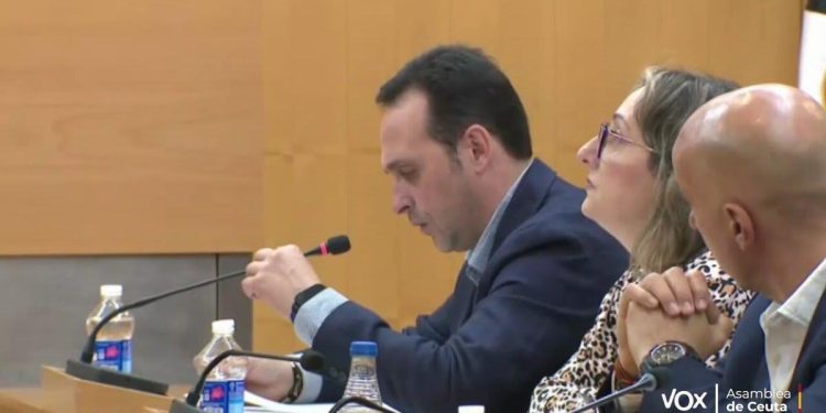 Vox Ceuta cuestiona prioridades del Gobierno del PP