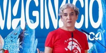 Ada Colau se abre a liderar la candidatura de Frente Amplio si logra integrar a Podemos