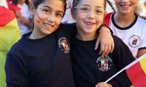 Alumnos de Colegios RC España celebran el 12 de octubre en unidad