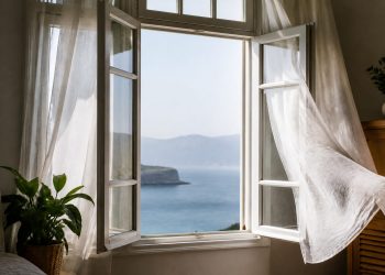 Ventilación cruzada en Ceuta: cómo renovar el aire sin provocar más humedad