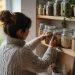 Preparar la cocina en otoño para evitar plagas: limpieza, almacenaje y hábitos que marcan la diferencia