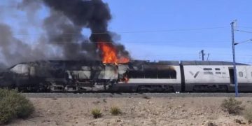 Incendio en locomotora de AVE interrumpe tráfico ferroviario entre Madrid y Barcelona