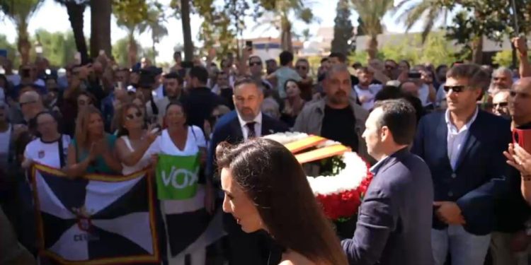 Vox Ceuta comparte homenaje a caídos