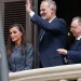 La llegada de los Reyes a Ceuta, en imágenes: así ha sido el baño de masas de Felipe VI y Letizia en la Gran Vía
