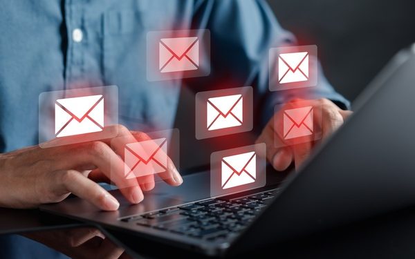 Cibercriminales utilizan correos y llamadas para vulnerar corporaciones