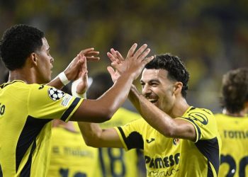 El Villarreal supera 3-1 al Nápoles en La Cerámica