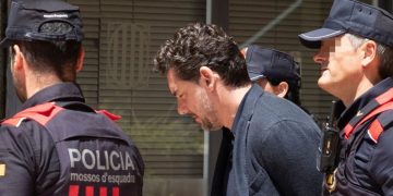 Los tres albaceas de Isak Andic y 29 testigos más desfilarán ante la jueza por el ‘caso Andic’