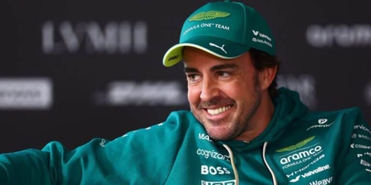 Fernando Alonso arremete contra las grandes escuderías de la F1 por bloquear cambios: «Quieren que todo sea aburrido»