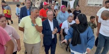 Juan Vivas se reúne con vecinos de Loma Colmenar en Ceuta