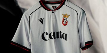 La camiseta de la AD Ceuta se convierte en la más vendida de LaLiga Hypermotion