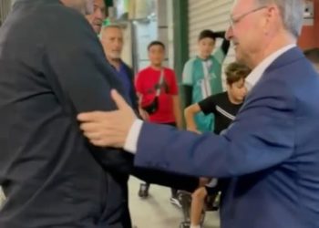 Juan Vivas se reúne con comerciantes y vecinos de Hadú