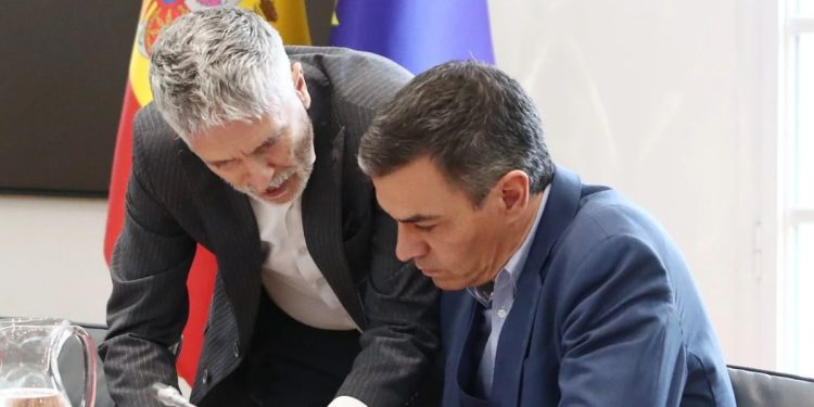 El Ministerio del Interior sigue sin revelar cifras de inmigración en Ceuta tras crisis de julio