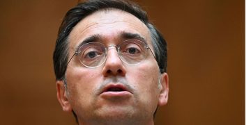 El Tribunal Constitucional podría inadmitir el recurso del Defensor del Pueblo sobre la ley de nietos