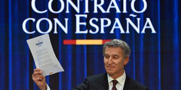Alberto Núñez Feijóo presenta su ‘Contrato con España’ con promesas de reconstrucción nacional