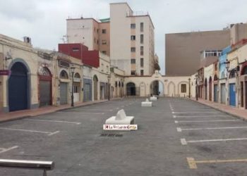 El asentamiento de la Plaza Vieja ahoga a la hostelería y al pequeño comercio del centro de Ceuta