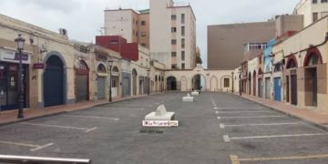 El asentamiento de la Plaza Vieja ahoga a la hostelería y al pequeño comercio del centro de Ceuta