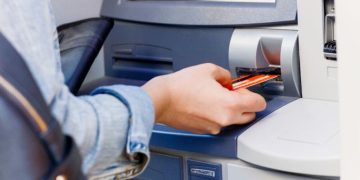 Las empresas españolas ceden el control de su dinero a la IA