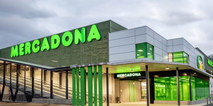 Mercadona prueba el pago con Bizum Pay en sus supermercados de España