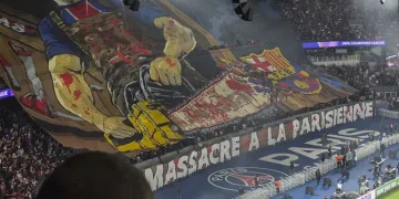 El FC Barcelona presenta una queja formal ante la UEFA por el amenazante tifo de los ultras del PSG