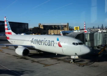 Susto en el aeropuerto de Chicago: un avión procedente de Barcelona sufre un reventón de neumáticos al aterrizar