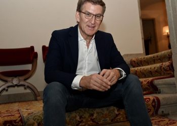Feijóo promete rebajas fiscales a jóvenes para la compra de vivienda y construir un millón de inmuebles si llega a La Moncloa