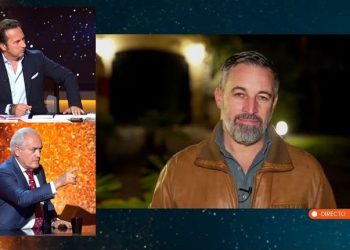 El doctor Cabrera declara su apoyo a Santiago Abascal en directo