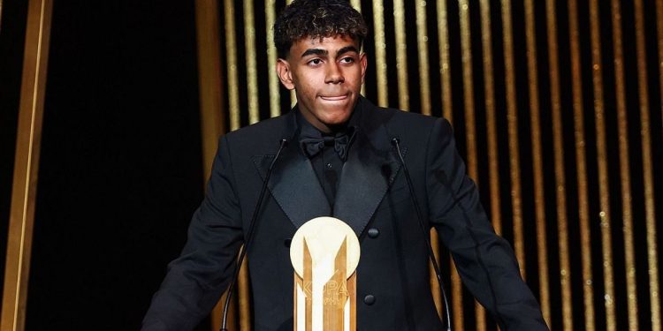 Lamine Yamal fleta un avión privado para viajar con todo su entorno a la gala del Balón de Oro en Londres
