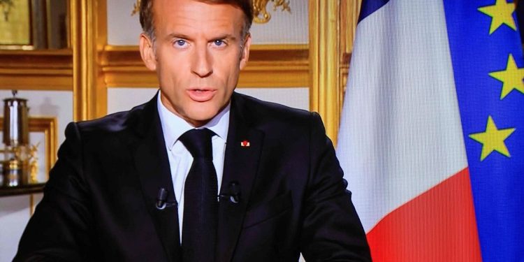 Macron anuncia la prohibición de las manifestaciones convocadas «sin legitimidad» en toda Francia