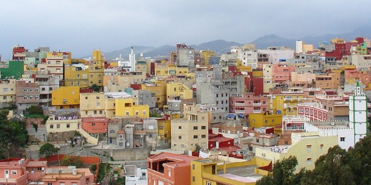 La Policía Nacional despliega un operativo en el Príncipe para localizar a inmigrantes tras la entrada masiva